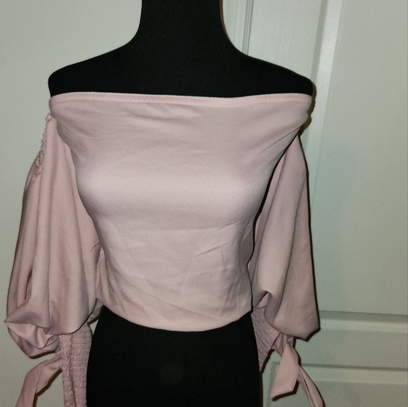 NWOT ! SHEIN OFF THE SHOULDER BLOUSE !! - Picture 7 of 7